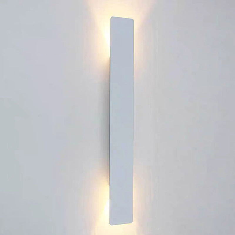 Élise's Sleek Outdoor LED Strip Wall Lamp - 18W Black Aluminum for Bedroom and Exterior